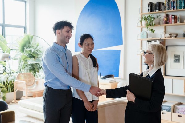 Votre expert en installation de portes de hangar agricole